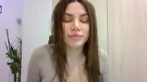 lena6122000 online show from 11/20/25, 06:46
