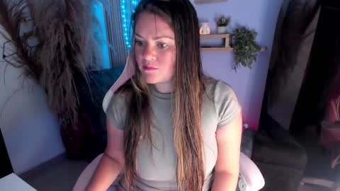 Lena Paul online show from 01/25/25, 12:05