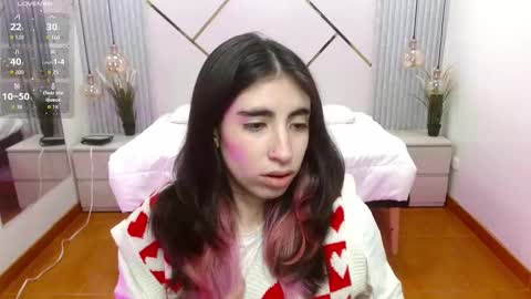 Snapshot of lena_roses chatting on 09/13/25, 08:30 Lena online show from 09/13/25, 08:30