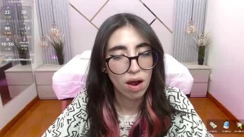 Snapshot of lena_roses chatting on 09/15/25, 09:59 Lena online show from 09/15/25, 09:59