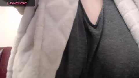 lenagolden online show from 12/07/24, 06:48