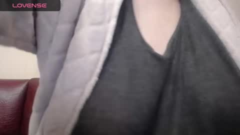 lenagolden online show from 01/29/25, 02:53