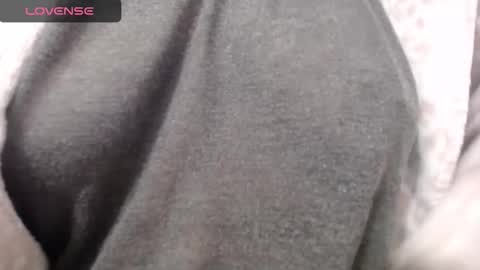 lenagolden online show from 11/19/25, 07:08