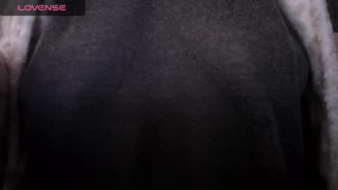 lenagolden online show from 11/26/25, 12:17