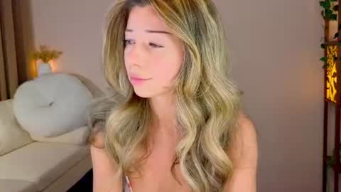 Lena online show from 06/21/26, 06:38