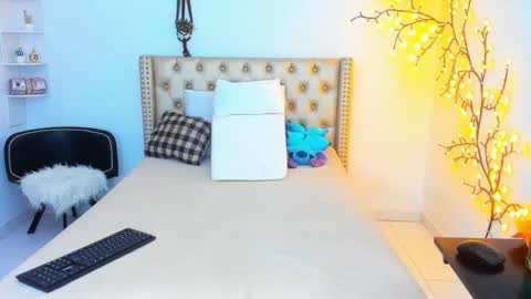 Snapshot of lenastylesoa chatting on 10/05/25, 12:58 Lena online show from 10/05/25, 12:58