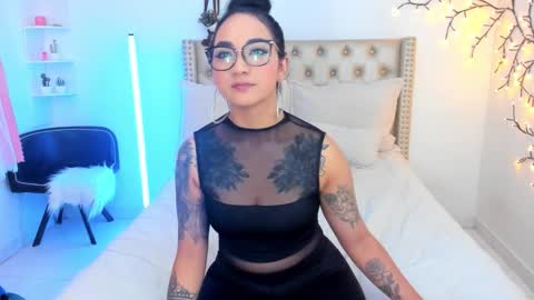 Snapshot of lenastylesoa chatting on 02/13/26, 02:35 Lena online show from 02/13/26, 02:35