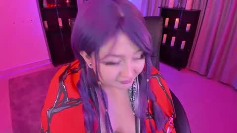 Lenna Kang online show from 09/15/25, 09:04