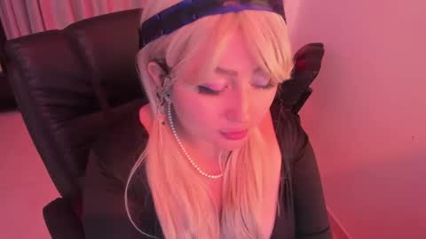 Lenna Kang online show from 11/09/25, 08:40