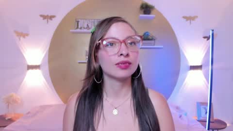 Snapshot of lenna_phillips chatting on 06/05/26, 11:38 Lenna online show from 06/05/26, 11:38