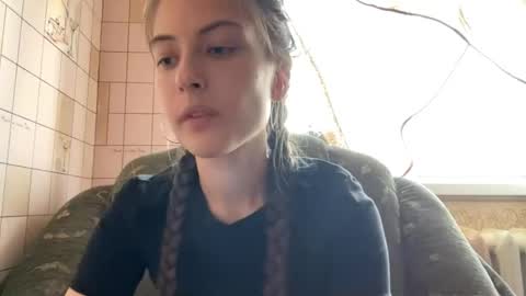 Hellomy name is Natalyits my first day here nice to meet you Give me 50 thumbs ups online show from 06/03/26, 03:28