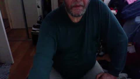 Snapshot of lennyfife chatting on 09/17/25, 08:32 Pussylicker online show from 09/17/25, 08:32