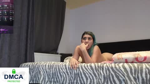 Lenore blonde hair 30yrs  Melissa red hair 23 yrs and Jason online show from 03/08/25, 04:39