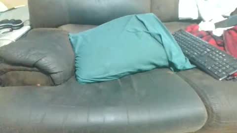 Snapshot of leo0m3d1n4 chatting on 10/19/25, 12:33 Leonel Rodrigo rod online show from 10/19/25, 12:33