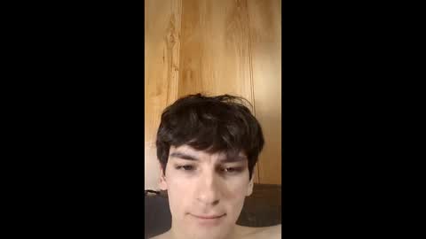 Snapshot of leo_cutie chatting on 12/13/25, 07:53 leo_cutie online show from 12/13/25, 07:53