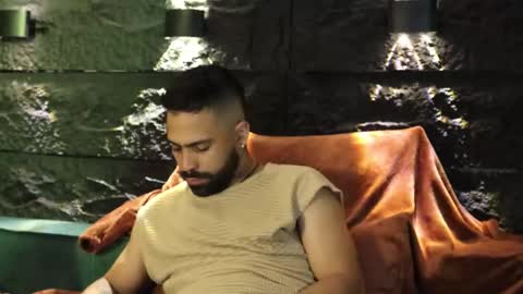 Leo  Diaz online show from 09/30/25, 02:38