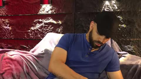 Leo  Diaz online show from 10/29/25, 01:41