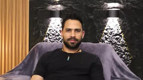 Snapshot of leo_diaz01 chatting on 02/15/26, 01:46 Leo Diaz online show from 02/15/26, 01:46