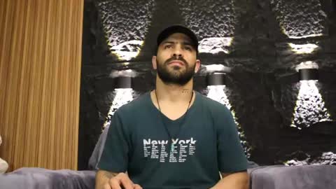Snapshot of leo_diaz01 chatting on 06/07/26, 01:54 Leo Diaz online show from 06/07/26, 01:54