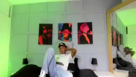 leo_jhonson online show from 09/11/25, 02:50