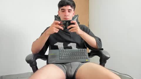 Leo Jones online show from 05/22/26, 01:57