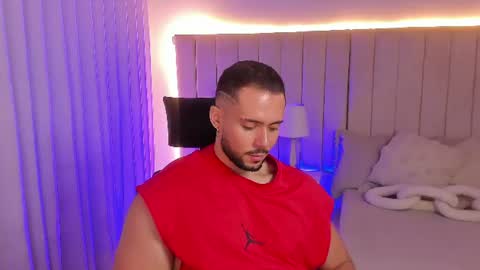 Snapshot of leo_king7 chatting on 07/28/26, 11:17 Leo online show from 07/28/26, 11:17