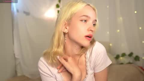 Snapshot of leo_lulu chatting on 09/27/25, 09:47 Ashly online show from 09/27/25, 09:47