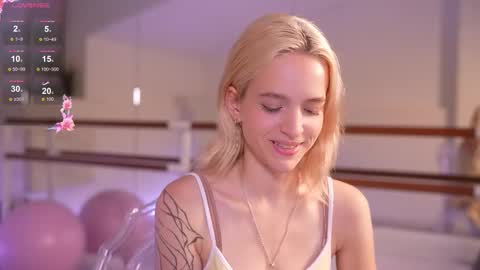 Snapshot of leo_lulu chatting on 10/10/25, 03:44 Ashly online show from 10/10/25, 03:44