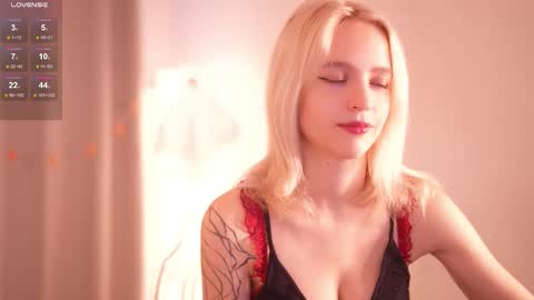 Snapshot of leo_lulu chatting on 11/01/25, 09:44 Ashly online show from 11/01/25, 09:44