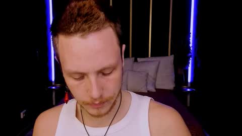 Snapshot of leo_mooree chatting on 10/04/25, 09:24 Leo online show from 10/04/25, 09:24