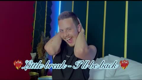 Snapshot of leo_mooree chatting on 10/10/25, 06:29 Leo online show from 10/10/25, 06:29