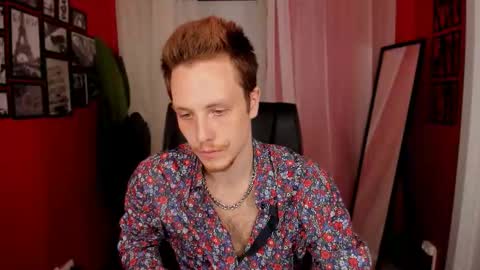 Snapshot of leo_mooree chatting on 11/03/25, 04:08 Leo online show from 11/03/25, 04:08