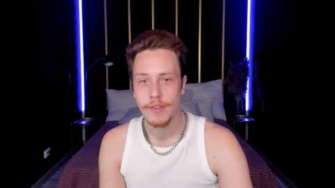 Snapshot of leo_mooree chatting on 11/07/25, 09:59 Leo online show from 11/07/25, 09:59