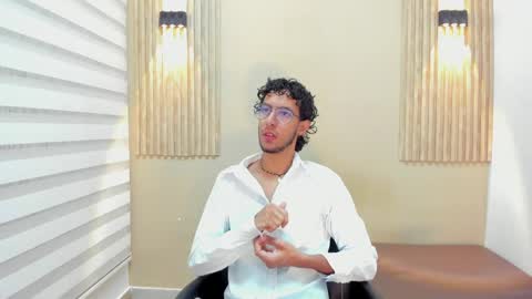 Snapshot of leo_sanz6 chatting on 06/04/26, 12:22 LEO online show from 06/04/26, 12:22