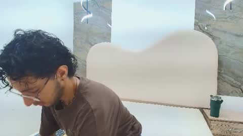 Snapshot of leo_sanz6 chatting on 06/11/26, 03:26 LEO online show from 06/11/26, 03:26