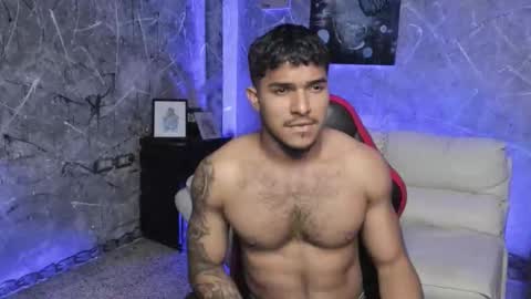 Leo independent model online show from 11/01/25, 12:01