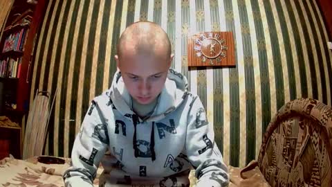 leo_timm online show from 09/10/25, 10:21