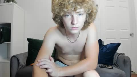 leo_wildd online show from 09/22/25, 07:10