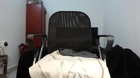 leo online show from 09/27/25, 05:40