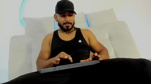 Snapshot of leocarter_ chatting on 06/11/26, 01:09 leo online show from 06/11/26, 01:09