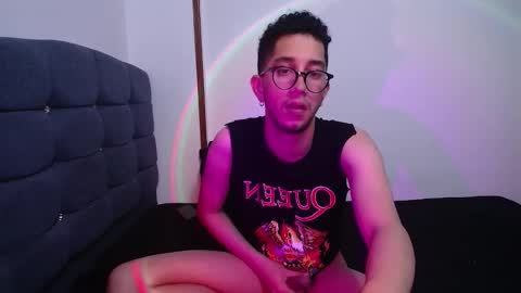 Snapshot of leoh_hades chatting on 10/18/25, 01:41 Leoh online show from 10/18/25, 01:41