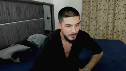 Snapshot of leoheaat chatting on 11/20/25, 02:28 Leo online show from 11/20/25, 02:28