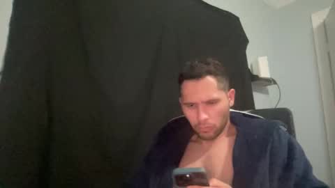 Snapshot of leoman2303 chatting on 01/07/26, 07:22 Leo G online show from 01/07/26, 07:22