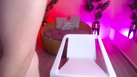 LEOMIE online show from 01/16/25, 08:25