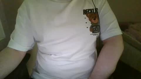 Snapshot of leon7069 chatting on 09/28/25, 08:09 Leon online show from 09/28/25, 08:09