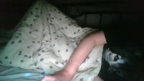 Snapshot of leon7069 chatting on 12/19/25, 11:01 Leon online show from 12/19/25, 11:01