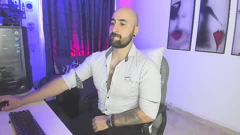 Leon online show from 01/12/25, 10:01