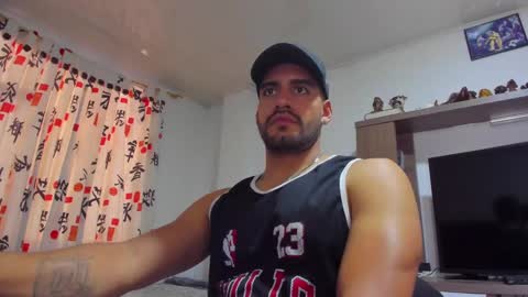 Snapshot of leon__hart chatting on 12/17/24, 08:54 Leon Hart online show from 12/17/24, 08:54