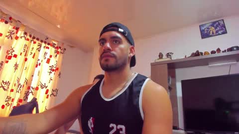 Snapshot of leon__hart chatting on 12/18/24, 07:30 Leon Hart online show from 12/18/24, 07:30