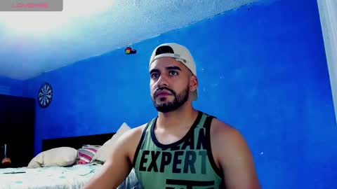 Snapshot of leon__hart chatting on 01/02/25, 10:01 Leon Hart online show from 01/02/25, 10:01